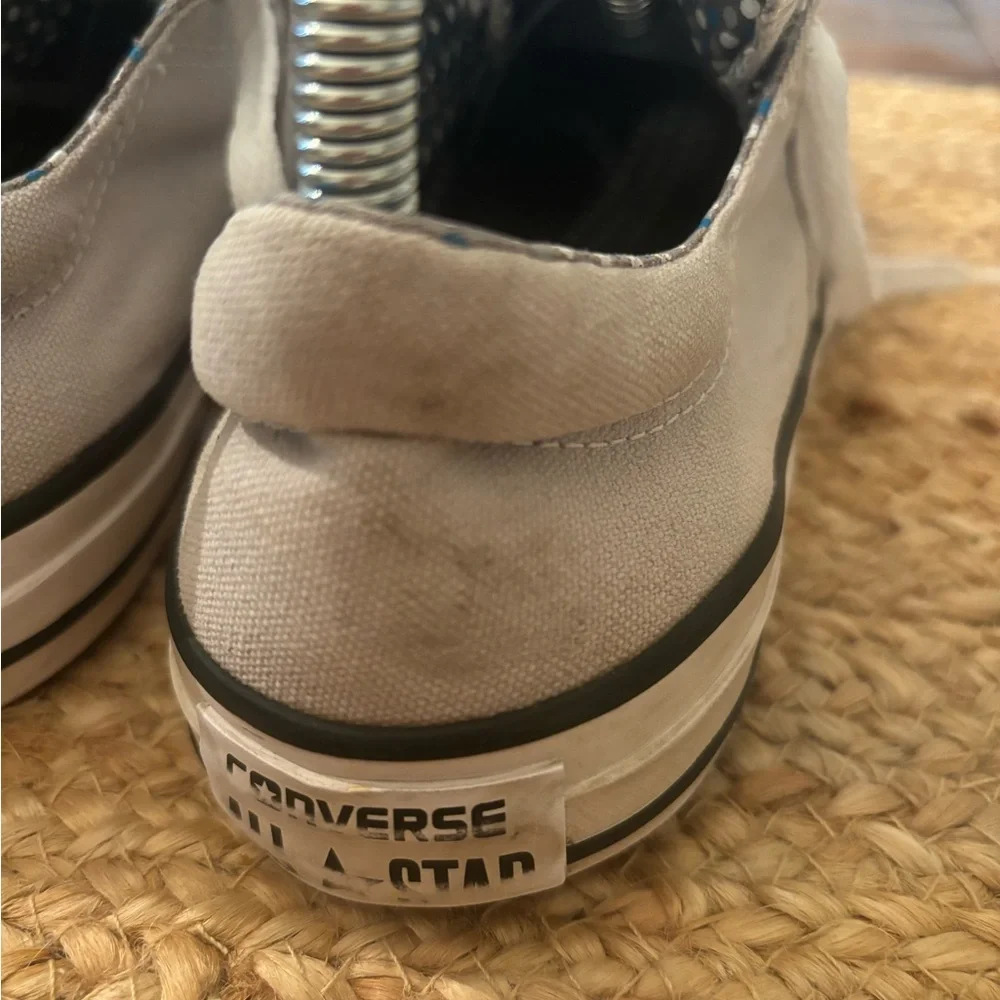 Converse preowned well